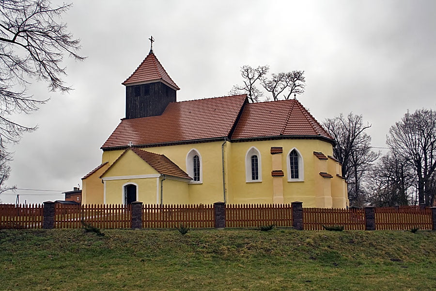 Kościół w Popęszycach